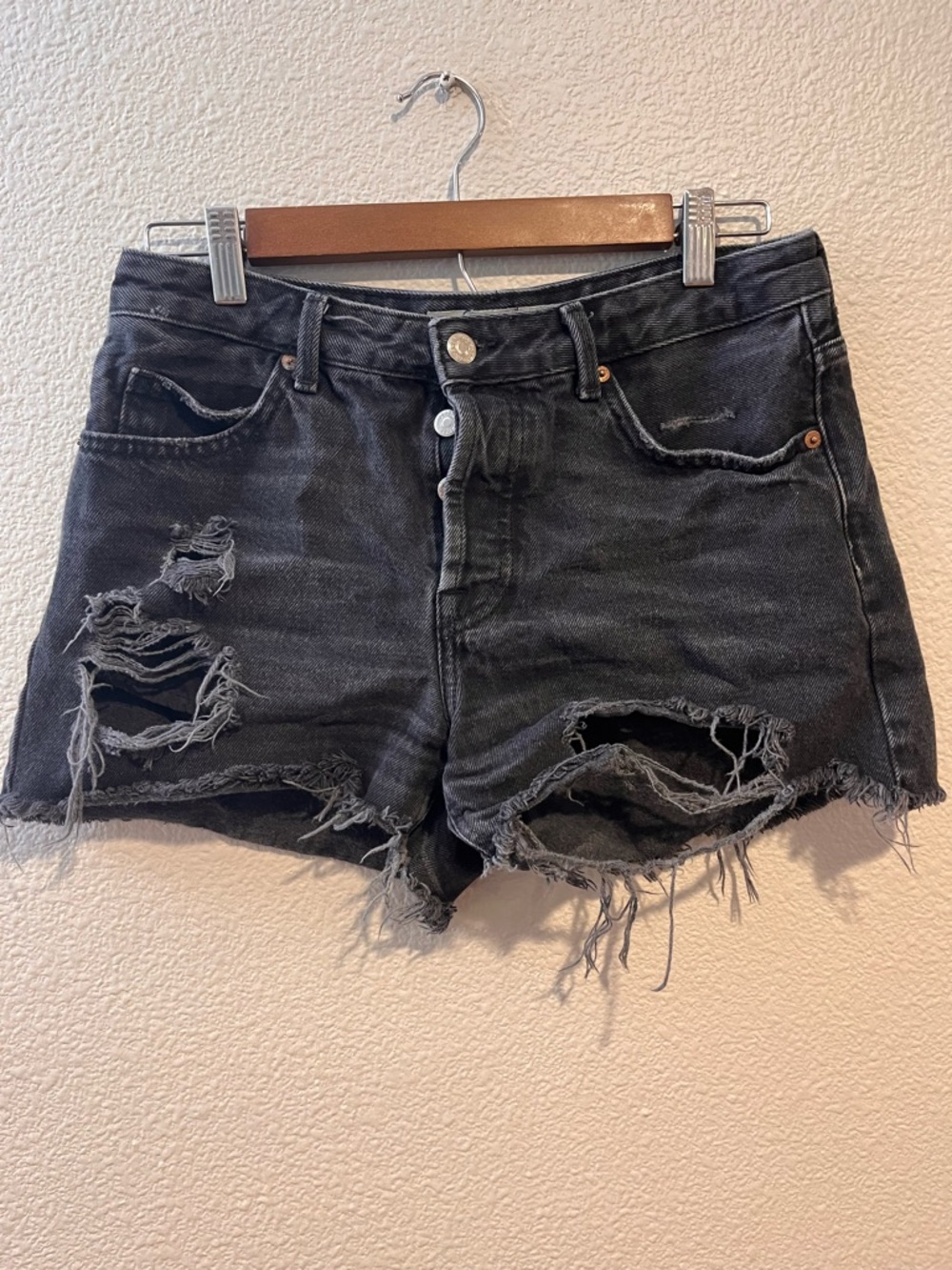 Topshop Moto Ashley Distressed Ripped Cotton Denim Shorts Black Size 6